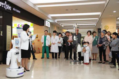 치매 케어 로봇